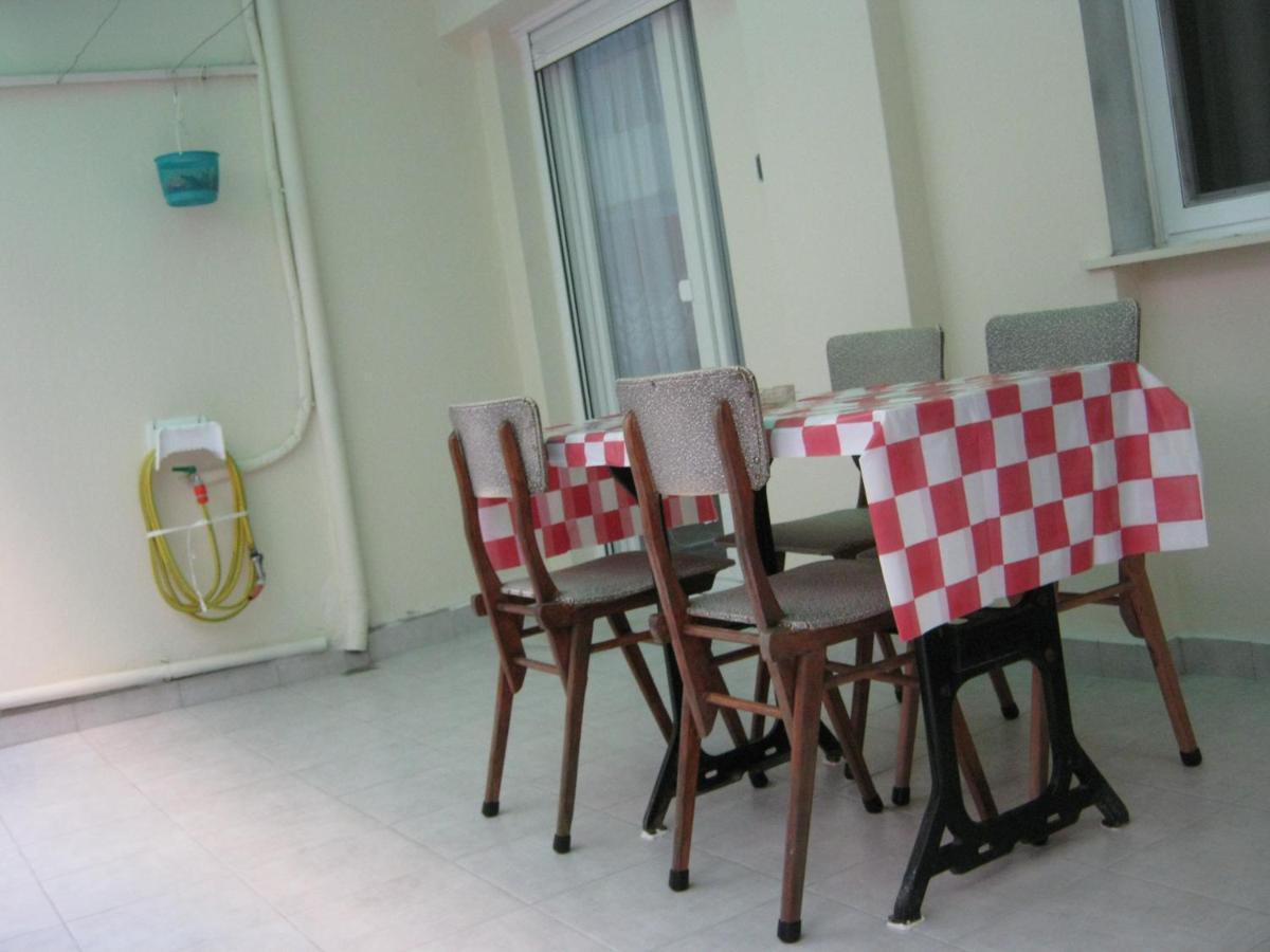 Sharks Thessaloniki Big Balcony House Appartement Buitenkant foto