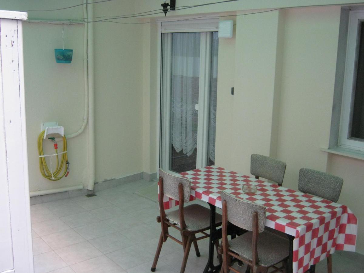 Sharks Thessaloniki Big Balcony House Appartement Buitenkant foto